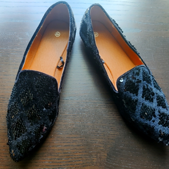Gorgeous sequins loafers - Picture 1 of 3